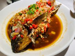 香煎大鲫鱼-费大厨辣椒炒肉(黄兴中心广场店)