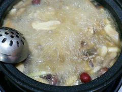 -菌之家·专业纯野生菌火锅·特色炒菌