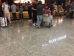 -星巴克(浦东机场T2到达店)