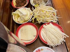 -沸炉重庆老火锅(军事博物馆店)