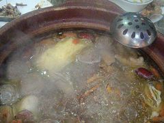 -东记炭炉·海鲜鸡煲(龙华店)