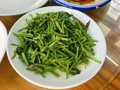 -芦茨金富饭庄·25年老字号·专做稻草鸡