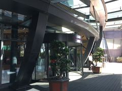 -上海滴水湖皇冠假日酒店