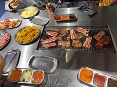 -马路牙子地桌烤肉(工体店)
