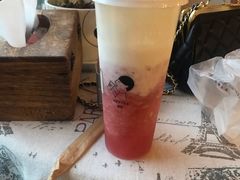 芝芝莓莓-喜茶(上海打浦桥日月光gelato lab+店)