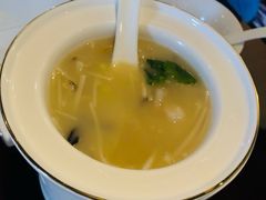 鱼茸海鲜羹-名佳荟