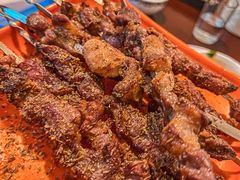 -洞庭洲·防空洞火锅·烧烤·铜锅涮肉(新百广场店)