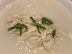 -满江红四季餐厅 · 国家五钻级酒家(新纪元大酒店店)