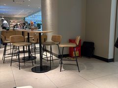 -星巴克(浦东机场T2到达店)