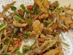 -香巴拉云南餐厅(华莱坞店)