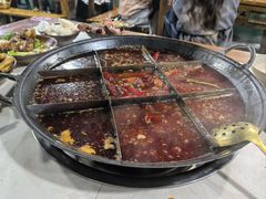 牛油锅底-正南齊北重庆老火锅(光华村直营店)