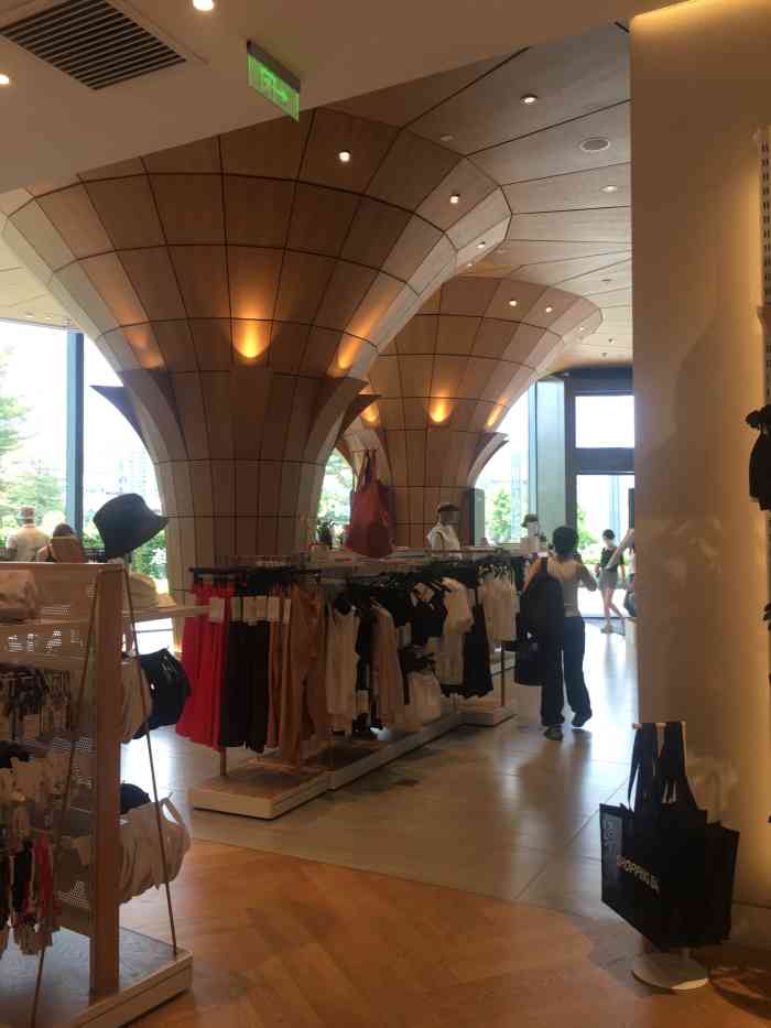 lululemon天环广场店