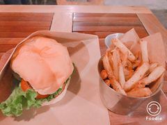-BURGER BRO'S