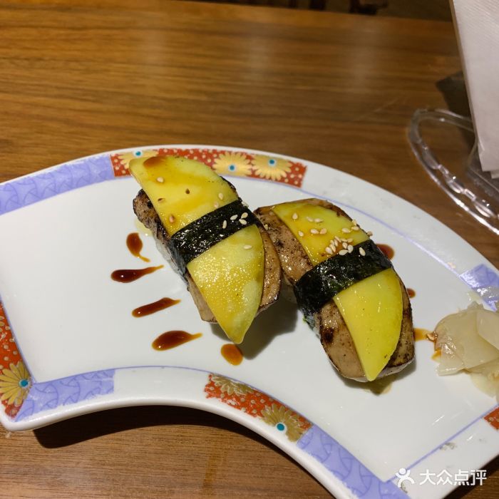 山葵家精致料理寿司吧(坤和中心店)鹅肝芒果手握图片
