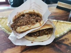 牛肉烧饼（多肉）-穆得·老周家牛肉烧饼(普利街店)