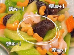 -红樱桃·欢乐餐厅(太原里店)