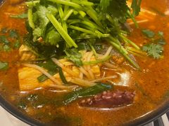 -肥汁米蘭香港米线(长宁来福士店)