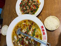 招牌酸菜鱼-酸婆娘江湖川菜(紫竹路店)