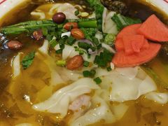 -犟一碗双椒鸡面(得意世界店)