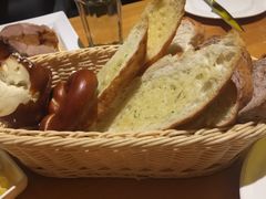 -LENBACH兰巴赫西餐啤酒坊(大连星海广场店)
