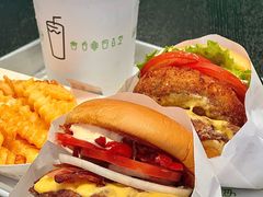 芝士牛肉蘑菇堡-Shake Shack(天环店)
