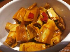 -渝是乎川渝小炒(新世界百货望京店)