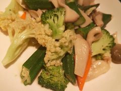 -美奈小馆·越南料理(中航城君尚购物中心店)