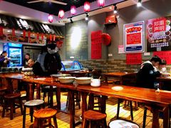 大堂-爆炸头阿姨小四川正宗川味小吃(无任何分店)