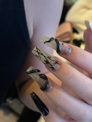 -HUII NAIL绘京美甲美睫会馆
