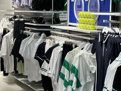 -王府井奥莱临潼小镇(临潼店)