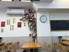 -丽影重庆小面(定西路店)