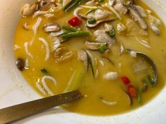 -蜜桃餐厅·伴山(湖滨商业街店)