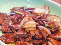 京葱爆猪肝-虎哥私房菜(馒头山店)
