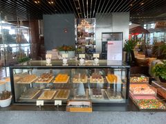 面包甜点陈列柜-广州富力君悦大酒店·凯菲厅