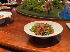 辣椒炒肉-四世同堂·京菜·烤鸭(双井店)