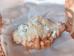 杏仁羊角-麦田工坊(月湖店)