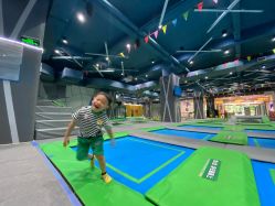 -反弹蹦床公园·亲子乐园·团建·派对(尚品奥莱店)