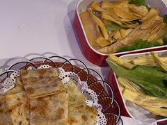 -钳小柒·小龙虾蓝龙王烧烤夜宵(长寿路店)