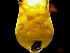 -SU lounge the lake view湖景酒廊