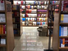 -新华书店(沙坪坝书城店)