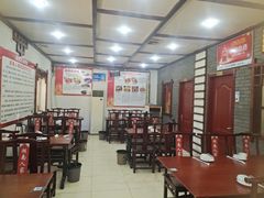-湖南人家湘菜馆(镇江路店)