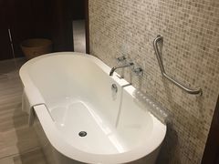 -岘港皇冠假日酒店