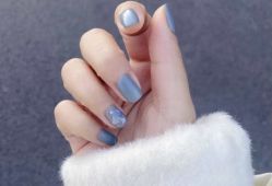 -爱美睫美甲会馆