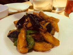 -关东小磨东北菜(上海长风大悦城店)