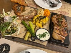 -Mark&Mars Restaurant