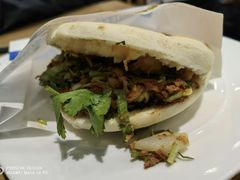 -西部马华清真兰州牛肉面·烧烤夜市(三里河店)