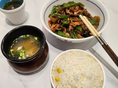 -洞庭米湘·湖南菜(银河SOHO店)