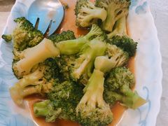 -顶上鱼翅燕窝专卖店