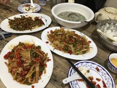 -南雄雄州土菜餐厅(粤北大厦店)