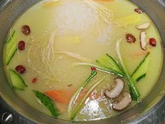 -佬土鹅肠火锅(解放路店)